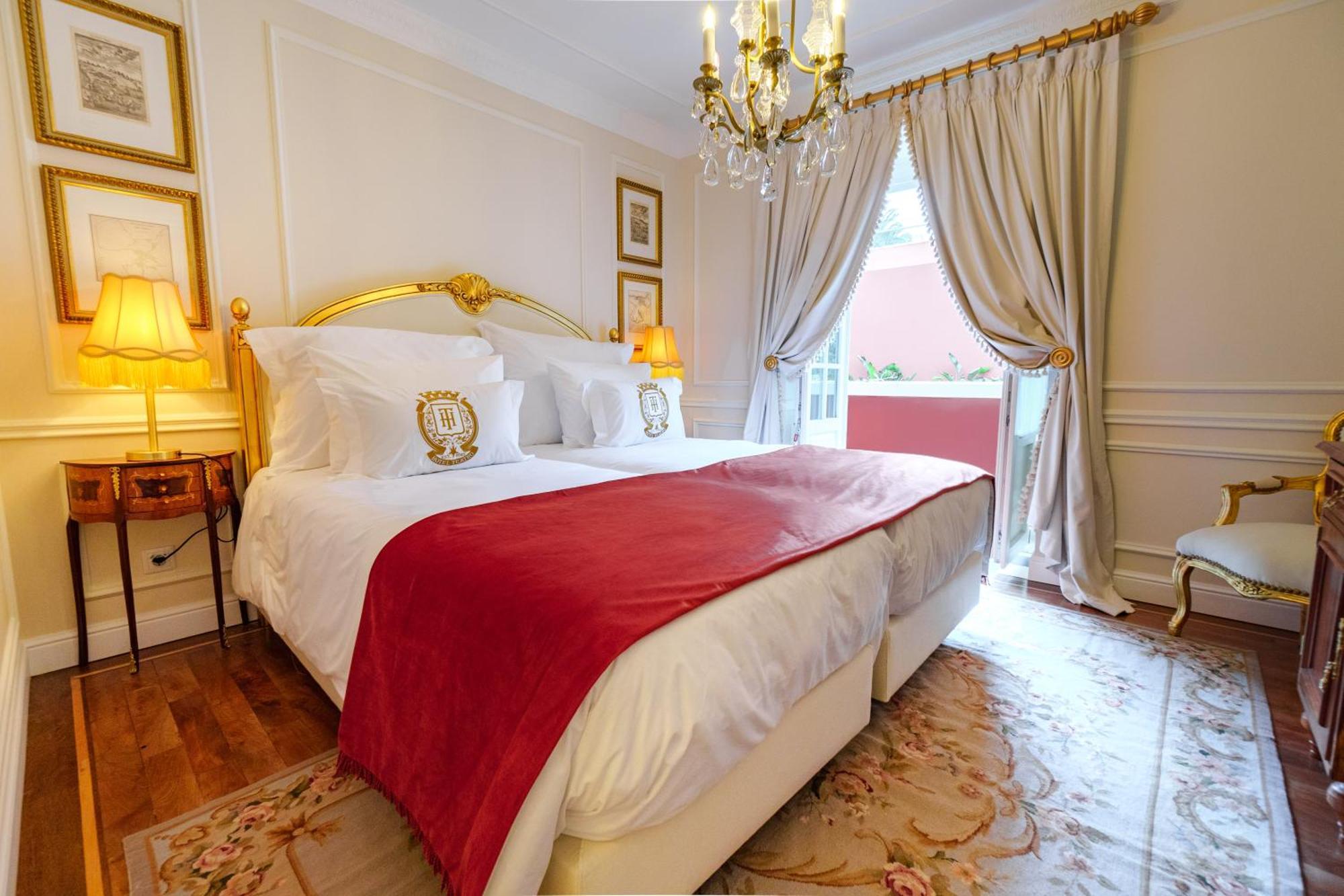 Boutique Hotel Teatro アングラ・ド・エロイーズモ エクステリア 写真